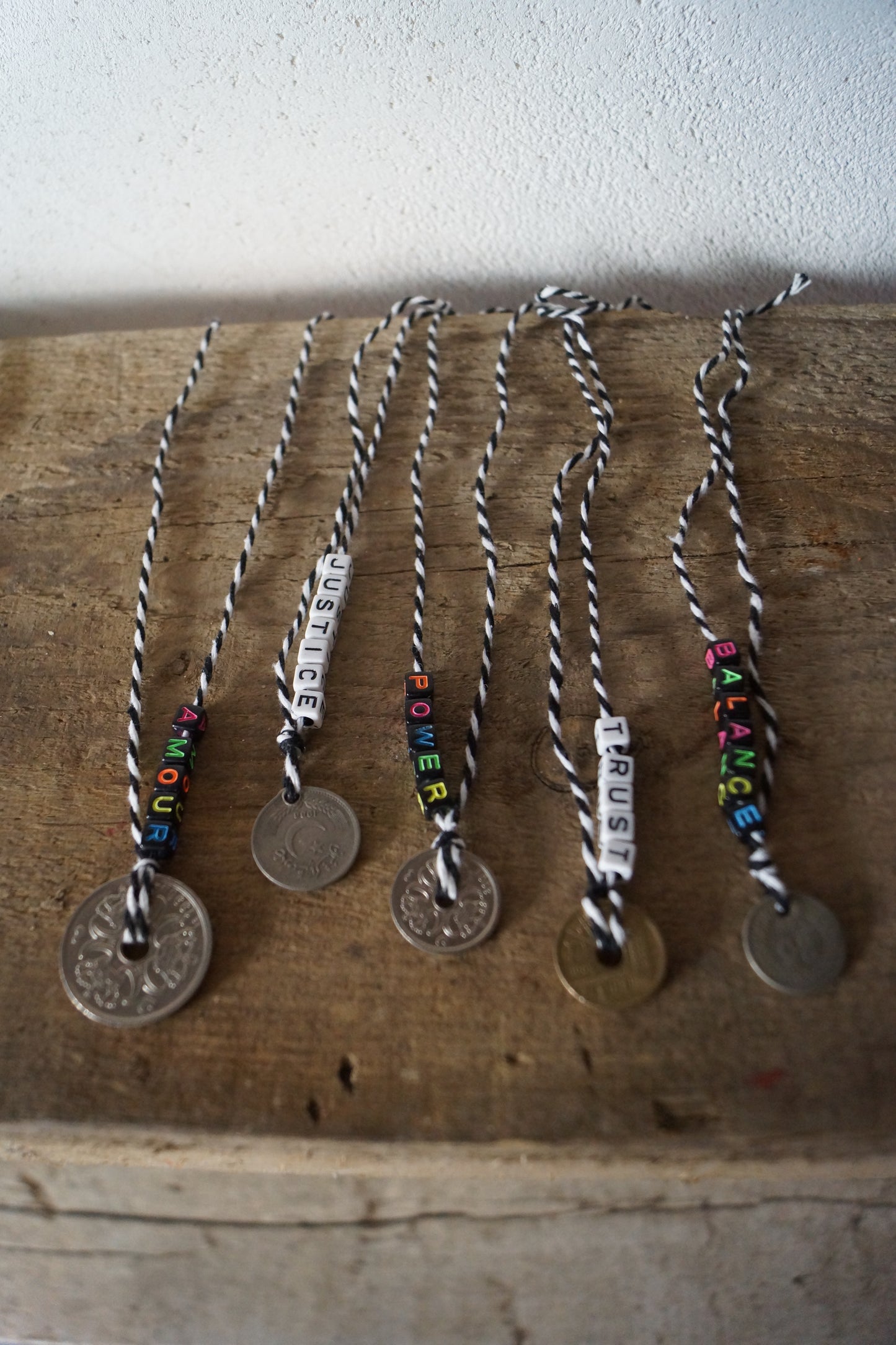 COIN - Amuleto con moneta