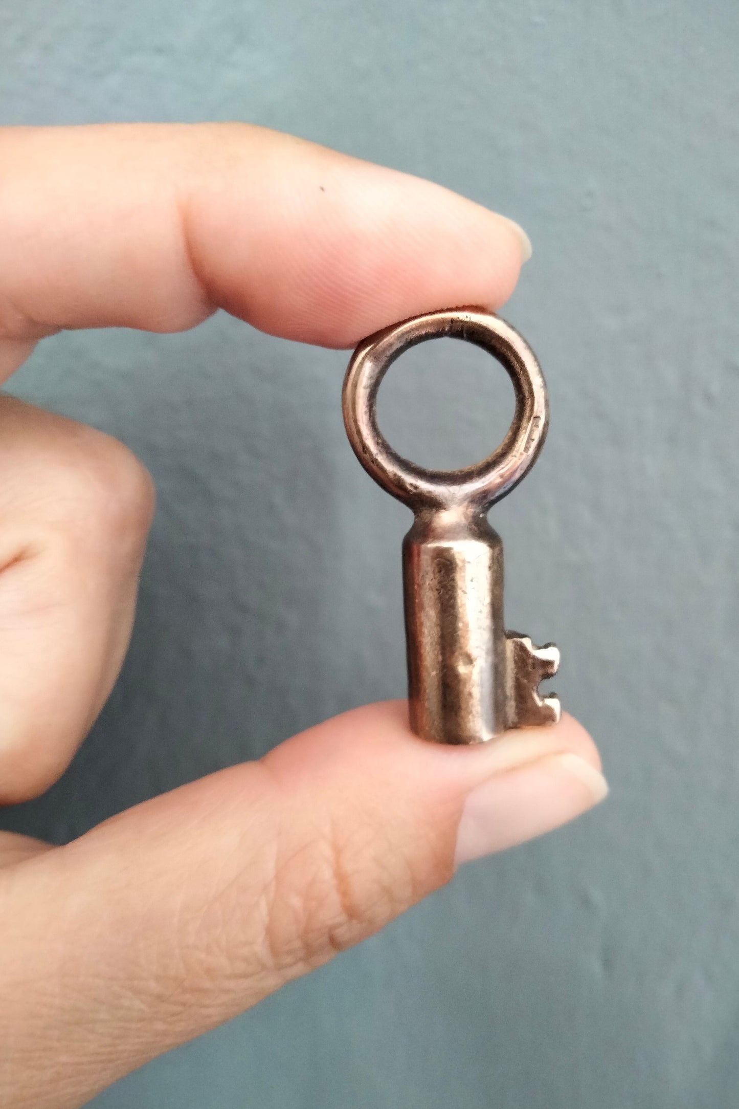 CHIAVE - Ciondolo in bronzo